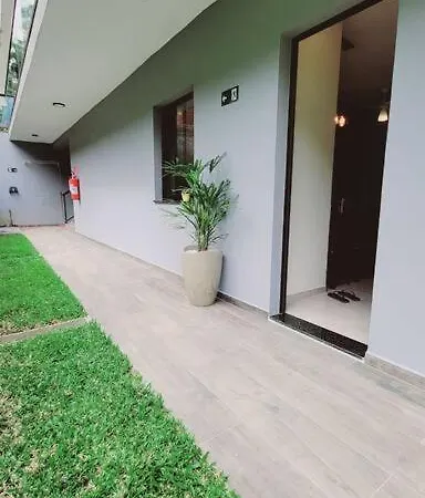 Apê na praia da Lagoinha a 400m da praia-3